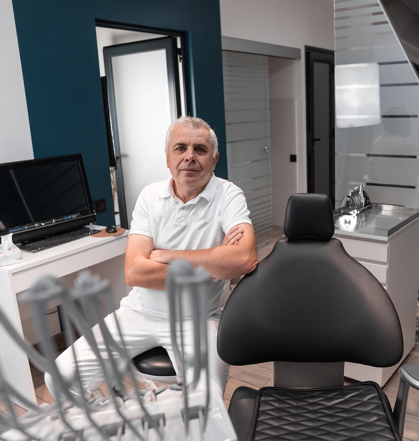 partial denture dentist