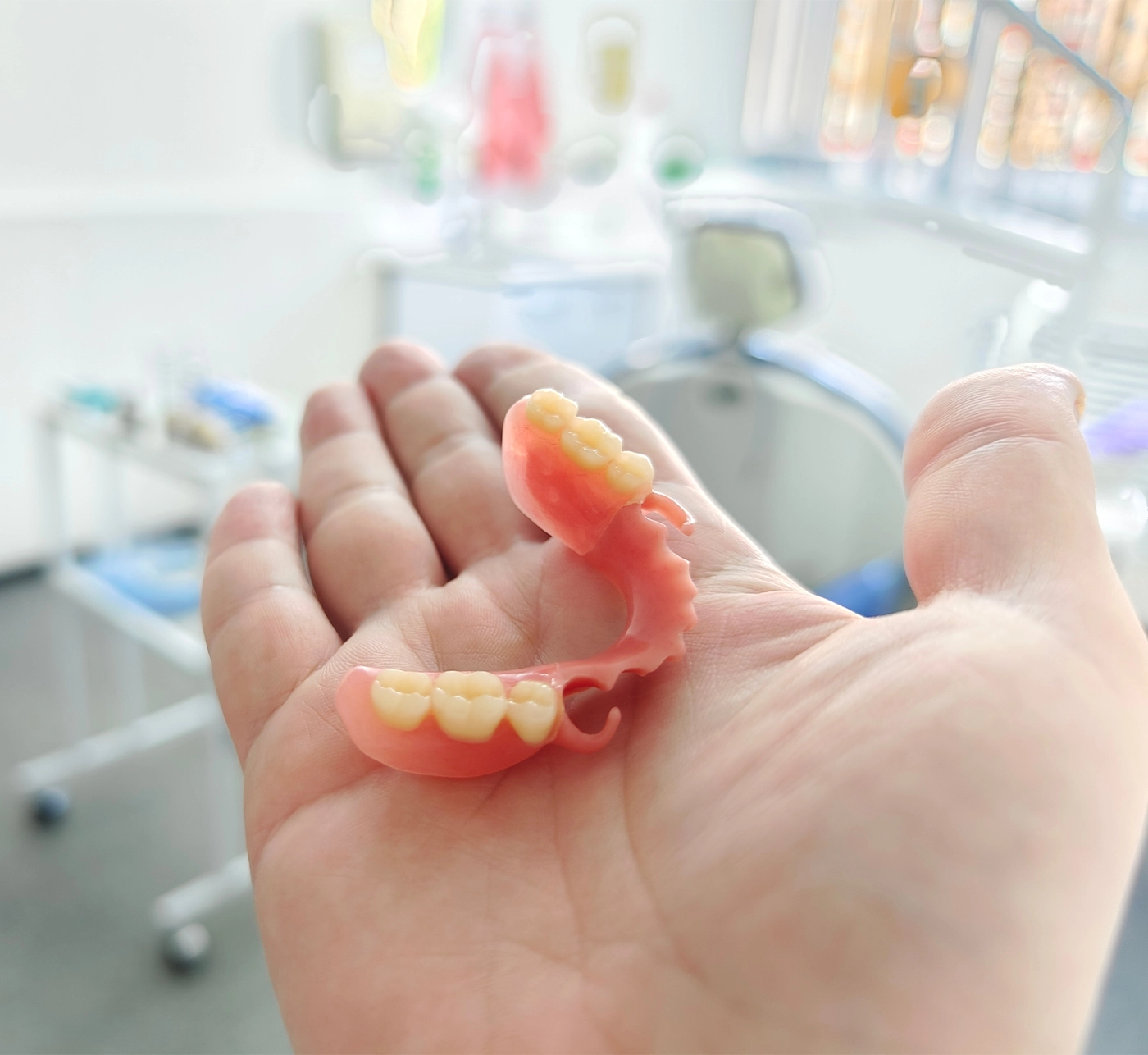 modern combined removable denture based on acetone and acrylic